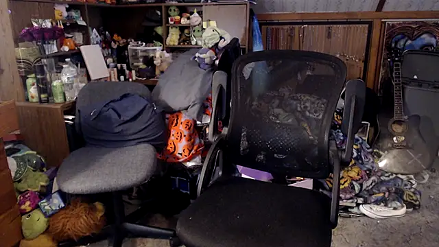 thejuicybacon online show from May 11, 2026, 4:26 pm