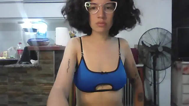 Snapshot of loliporomero chatting on October 10, 2025, 12:55 am loliporomero online show from October 10, 2025, 12:55 am