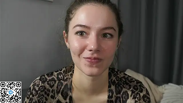 VeronaHerrin online show from September 18, 2025, 7:11 am