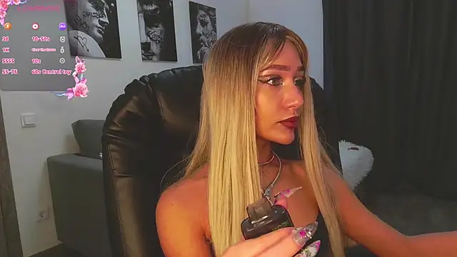 Snapshot of Lisa_Shultz chatting on November 23, 2025, 1:54 pm Lisa Shultz online show from November 23, 2025, 1:54 pm