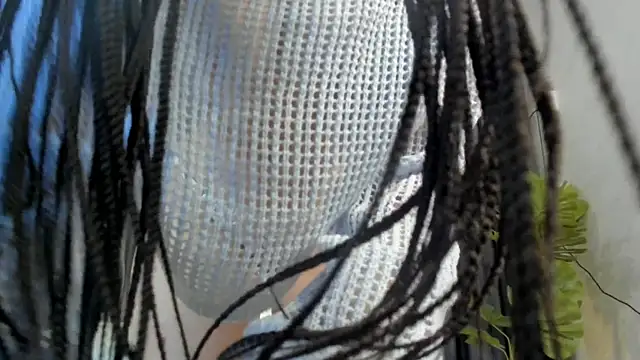 NessaDay online show from November 12, 2025, 4:49 am