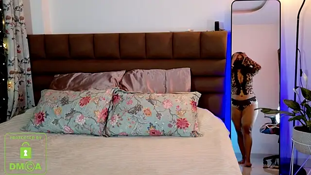 Gulaboo100 online show from February 5, 2026, 12:23 pm