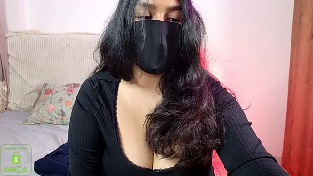Snapshot of Gulaboo100 chatting on May 14, 2026, 5:21 pm Gulaboo100 online show from May 14, 2026, 5:21 pm