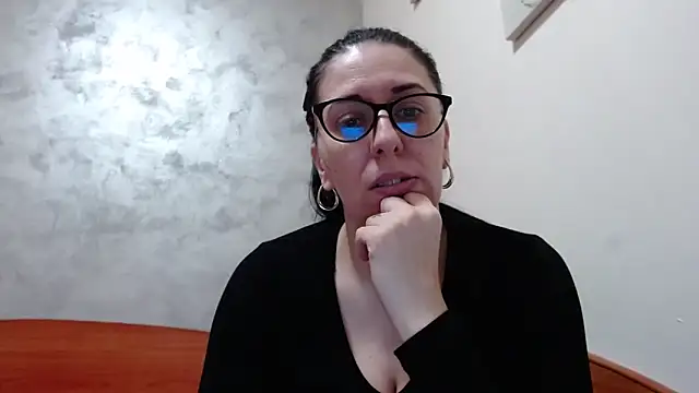 Snapshot of jollene chatting on February 13, 2026, 2:17 pm jollene online show from February 13, 2026, 2:17 pm