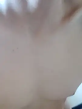 Snapshot of La_Cosita_69 chatting on October 31, 2025, 12:35 pm La Cosita 69 online show from October 31, 2025, 12:35 pm