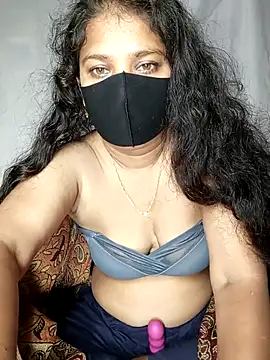 LushVamp online show from January 18, 2026, 2:53 pm