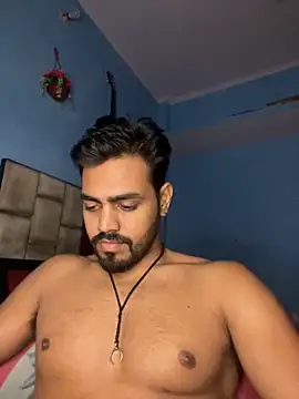 Snapshot of fireboyyyyy chatting on November 18, 2025, 8:23 pm fireboyyyyy online show from November 18, 2025, 8:23 pm