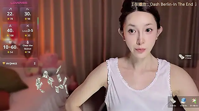 Snapshot of LILIya_11 chatting on October 10, 2025, 3:35 pm LILIya 11 online show from October 10, 2025, 3:35 pm