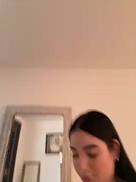 Snapshot of Amy_ruizz chatting on May 23, 2026, 12:59 pm Amy ruizz online show from May 23, 2026, 12:59 pm