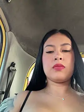 Snapshot of CrisMarulanda chatting on October 16, 2025, 2:47 pm CrisMarulanda online show from October 16, 2025, 2:47 pm