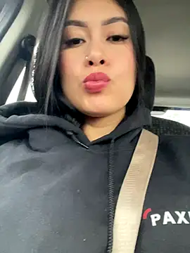 Snapshot of CrisMarulanda chatting on November 30, 2025, 11:44 am CrisMarulanda online show from November 30, 2025, 11:44 am