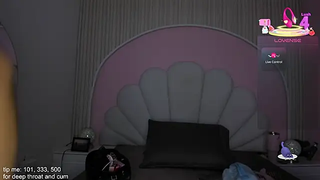 Snapshot of hinata_dolly chatting on December 3, 2025, 10:58 am hinata dolly online show from December 3, 2025, 10:58 am