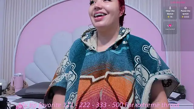 Snapshot of hinata_dolly chatting on October 3, 2025, 8:27 am hinata dolly online show from October 3, 2025, 8:27 am