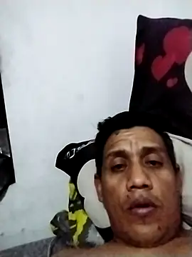 XRonny6 online show from July 12, 2026, 1:17 am