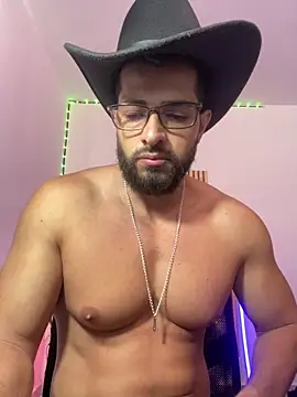 Snapshot of magnumchris chatting on June 16, 2026, 3:12 pm magnumchris online show from June 16, 2026, 3:12 pm