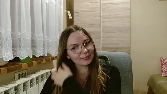 LooveELLYx online show from November 16, 2025, 3:06 pm