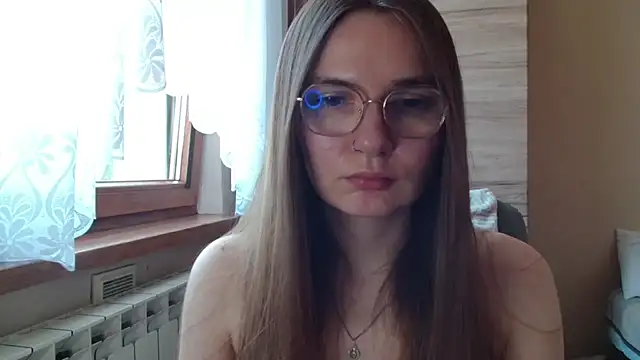 Snapshot of LooveELLYx chatting on June 27, 2026, 6:30 am LooveELLYx online show from June 27, 2026, 6:30 am