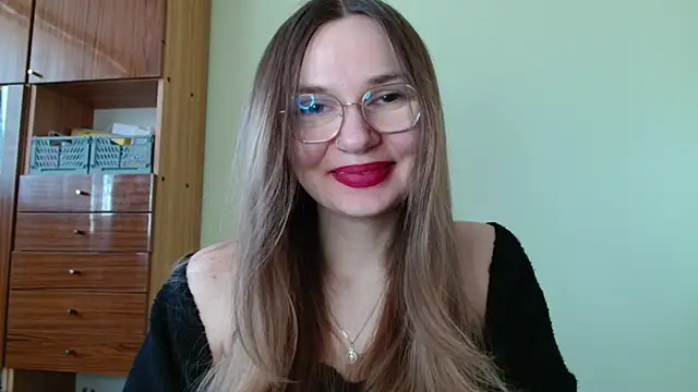 LooveELLYx online show from February 26, 2026, 7:41 am