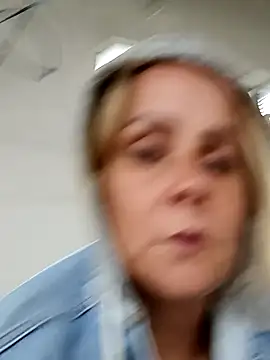 trepadorgalhudo online show from November 24, 2025, 5:57 pm