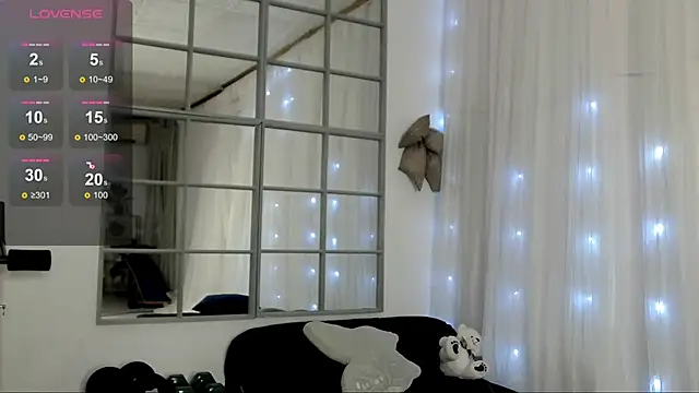 Snapshot of SarahRaynex chatting on May 31, 2026, 6:09 pm SarahRaynex online show from May 31, 2026, 6:09 pm