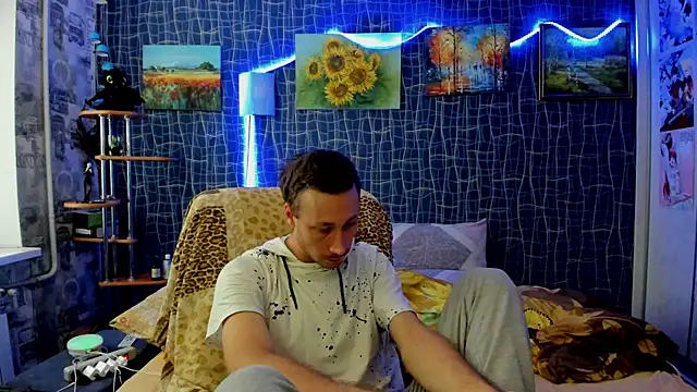 Snapshot of CuteBoy228 chatting on November 29, 2025, 9:31 am CuteBoy228 online show from November 29, 2025, 9:31 am