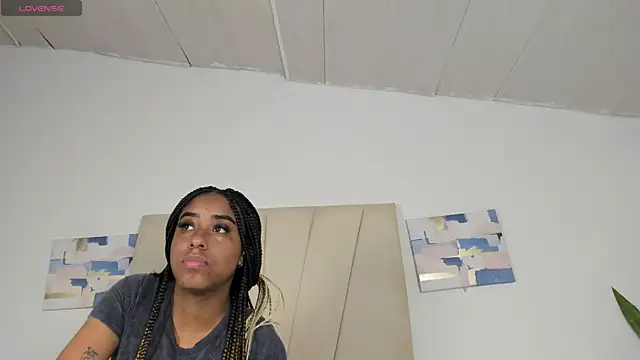 Snapshot of Sophia_Ebony chatting on June 10, 2026, 12:17 pm Sophia Ebony online show from June 10, 2026, 12:17 pm