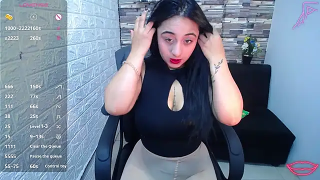 Snapshot of isabelsaenzxx chatting on November 25, 2025, 12:49 pm isabelsaenzxx online show from November 25, 2025, 12:49 pm