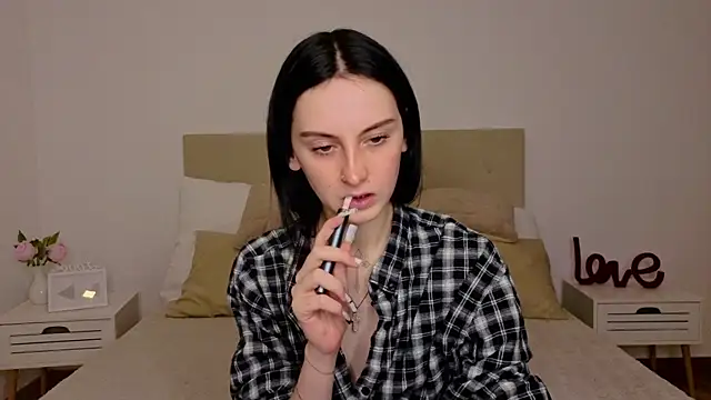 Snapshot of Little_moly999 chatting on October 14, 2025, 7:58 pm Little moly999 online show from October 14, 2025, 7:58 pm