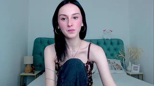 Snapshot of Little_moly999 chatting on October 8, 2025, 9:04 pm Little moly999 online show from October 8, 2025, 9:04 pm