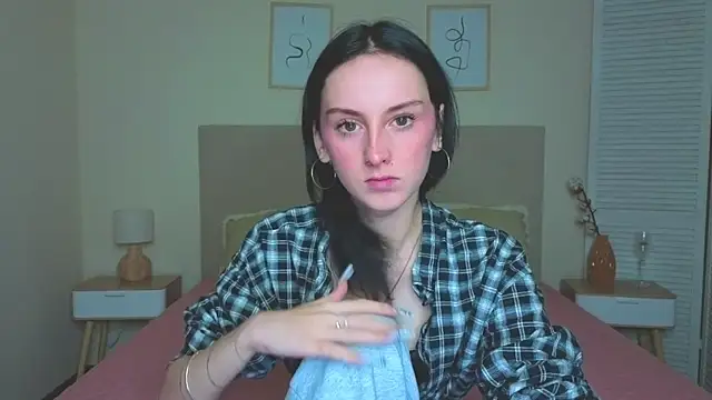 Snapshot of Little_moly999 chatting on October 10, 2025, 2:18 pm Little moly999 online show from October 10, 2025, 2:18 pm