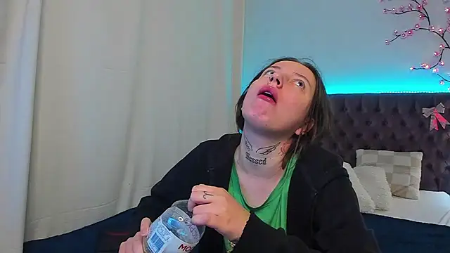 Snapshot of LilaVame chatting on October 9, 2025, 2:56 am LilaVame online show from October 9, 2025, 2:56 am