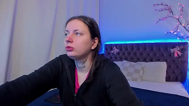 Snapshot of LilaVame chatting on November 6, 2025, 8:46 pm LilaVame online show from November 6, 2025, 8:46 pm