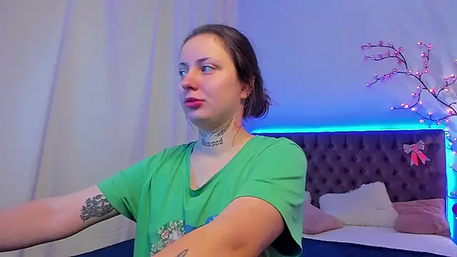 Snapshot of LilaVame chatting on November 29, 2025, 1:44 pm LilaVame online show from November 29, 2025, 1:44 pm