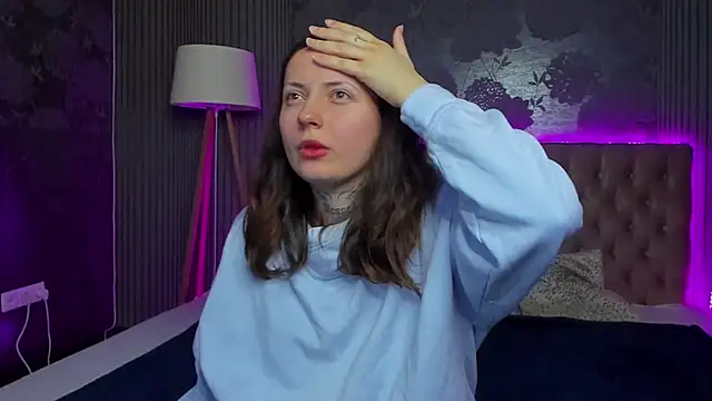 Snapshot of LilaVame chatting on November 21, 2025, 1:54 pm LilaVame online show from November 21, 2025, 1:54 pm