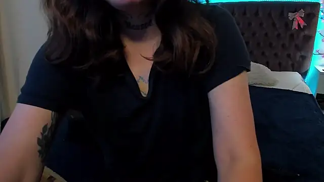 Snapshot of LilaVame chatting on October 7, 2025, 12:06 pm LilaVame online show from October 7, 2025, 12:06 pm