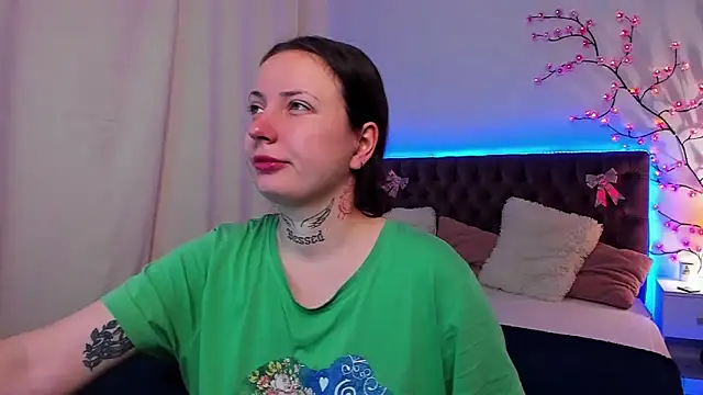 Snapshot of LilaVame chatting on December 3, 2025, 9:03 pm LilaVame online show from December 3, 2025, 9:03 pm