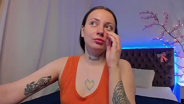 Snapshot of LilaVame chatting on October 12, 2025, 7:37 pm LilaVame online show from October 12, 2025, 7:37 pm