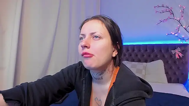 Snapshot of LilaVame chatting on November 1, 2025, 8:46 pm LilaVame online show from November 1, 2025, 8:46 pm