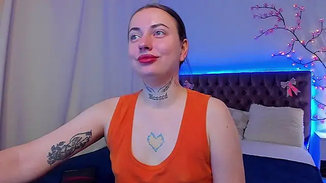 Snapshot of LilaVame chatting on October 13, 2025, 7:26 pm LilaVame online show from October 13, 2025, 7:26 pm