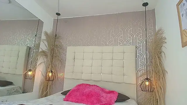 LexieBloom online show from January 14, 2026, 3:43 am