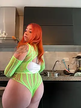 Snapshot of tetonic_04 chatting on October 9, 2025, 12:49 pm tetonic 04 online show from October 9, 2025, 12:49 pm