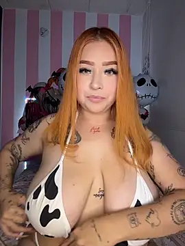 Snapshot of tetonic_04 chatting on November 5, 2025, 10:35 pm tetonic 04 online show from November 5, 2025, 10:35 pm