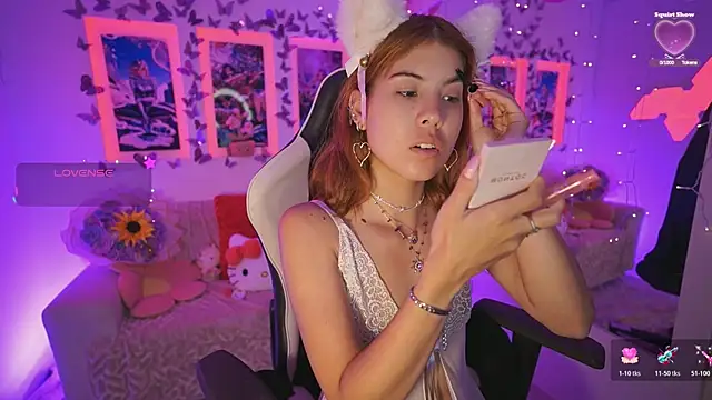 Snapshot of DahliaGrey chatting on May 22, 2026, 11:41 am DahliaGrey online show from May 22, 2026, 11:41 am