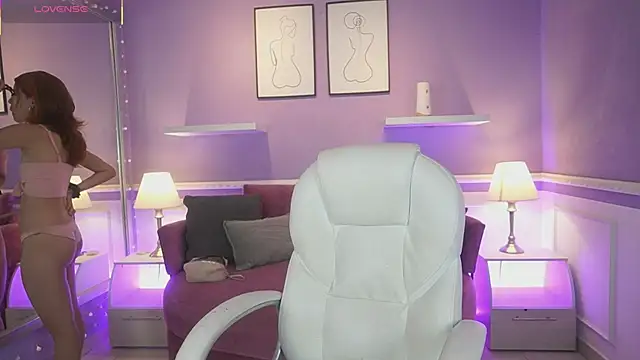 Snapshot of DahliaGrey chatting on October 10, 2025, 11:44 am DahliaGrey online show from October 10, 2025, 11:44 am