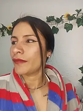 karinnahotdirty online show from February 19, 2026, 8:17 pm