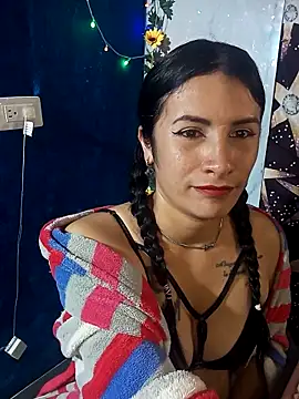 karinnahotdirty online show from April 28, 2026, 10:36 pm