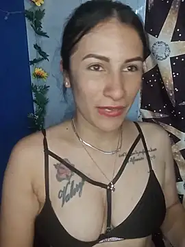 karinnahotdirty online show from May 7, 2026, 8:56 pm