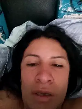 karinnahotdirty online show from December 18, 2025, 2:21 pm