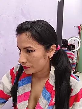 karinnahotdirty online show from August 6, 2026, 8:48 pm