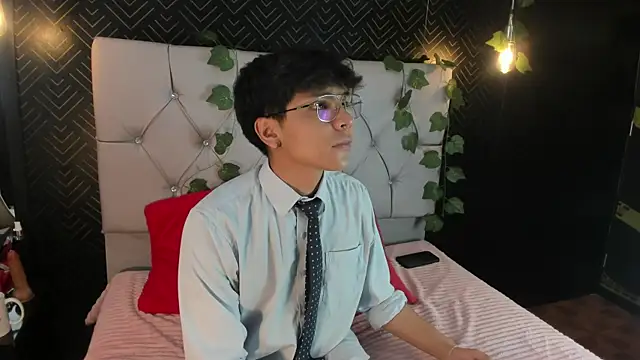 Thiago Kozak online show from October 13, 2025, 1:02 pm